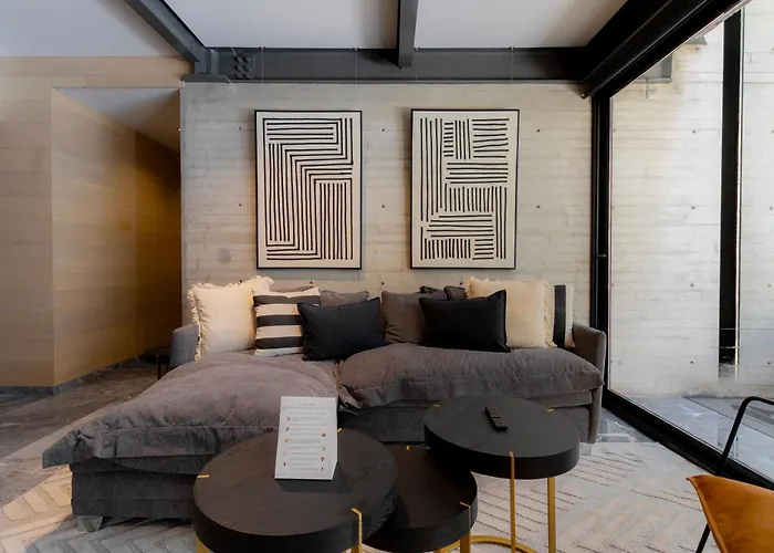 Capitalia Moliere Masaryk Aparthotel 5*